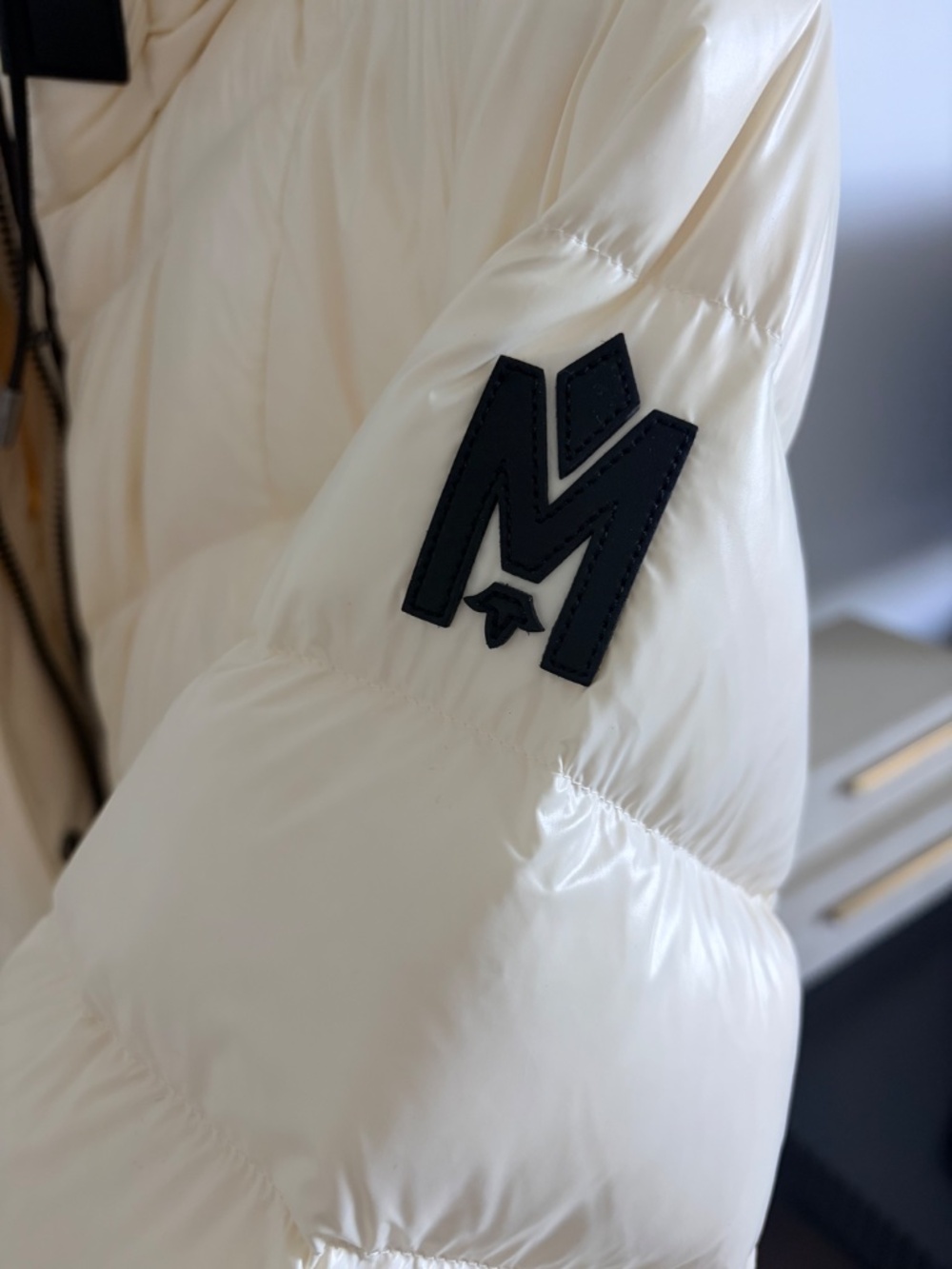 MACKAGE CALINA-R Size L - Picture 4 of 7